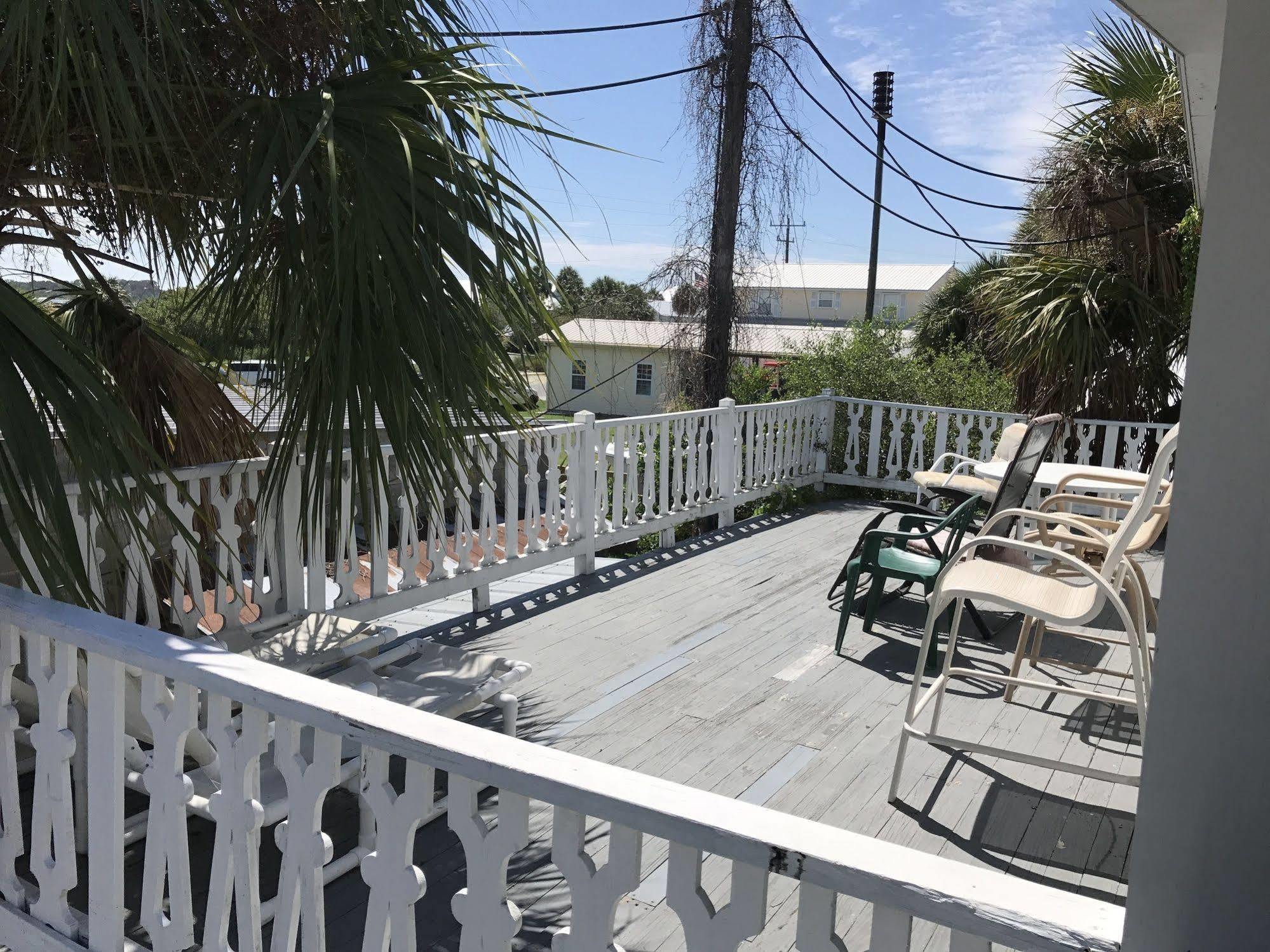 Cedar Inn Cedar Key Eksteriør billede